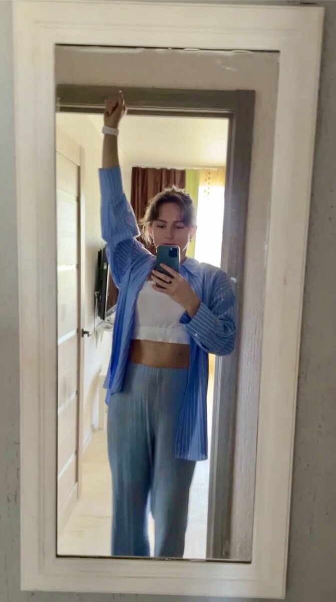 В городе вы можете смело щеголять с голым животиком, но если решите зайти в хурул, то будьте готовы скрыть все части тела - как в православном храме, только голову покрывать не нужно. 