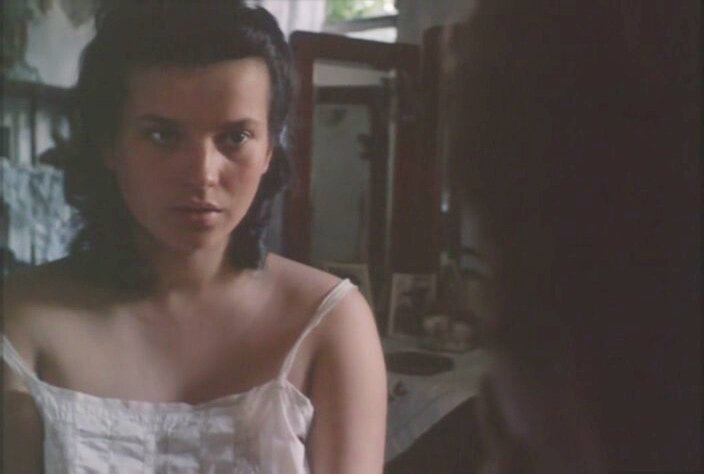 Елена Гольянова в роли Розы. 