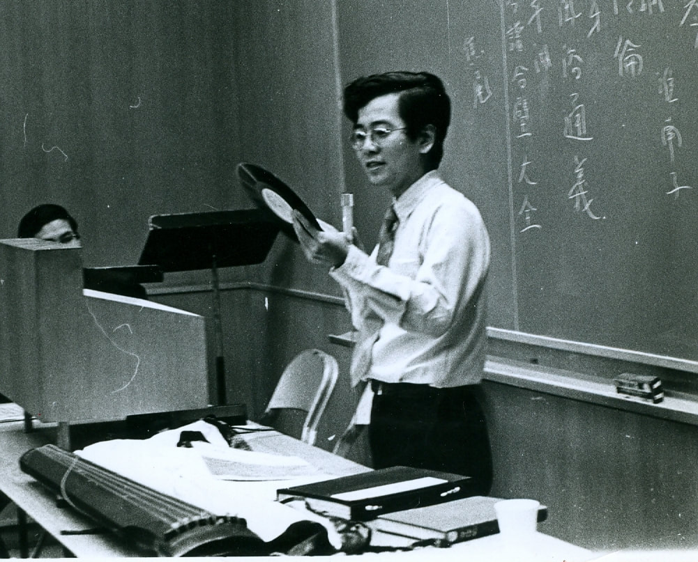 Róng Hóng Céng/Bell Yung