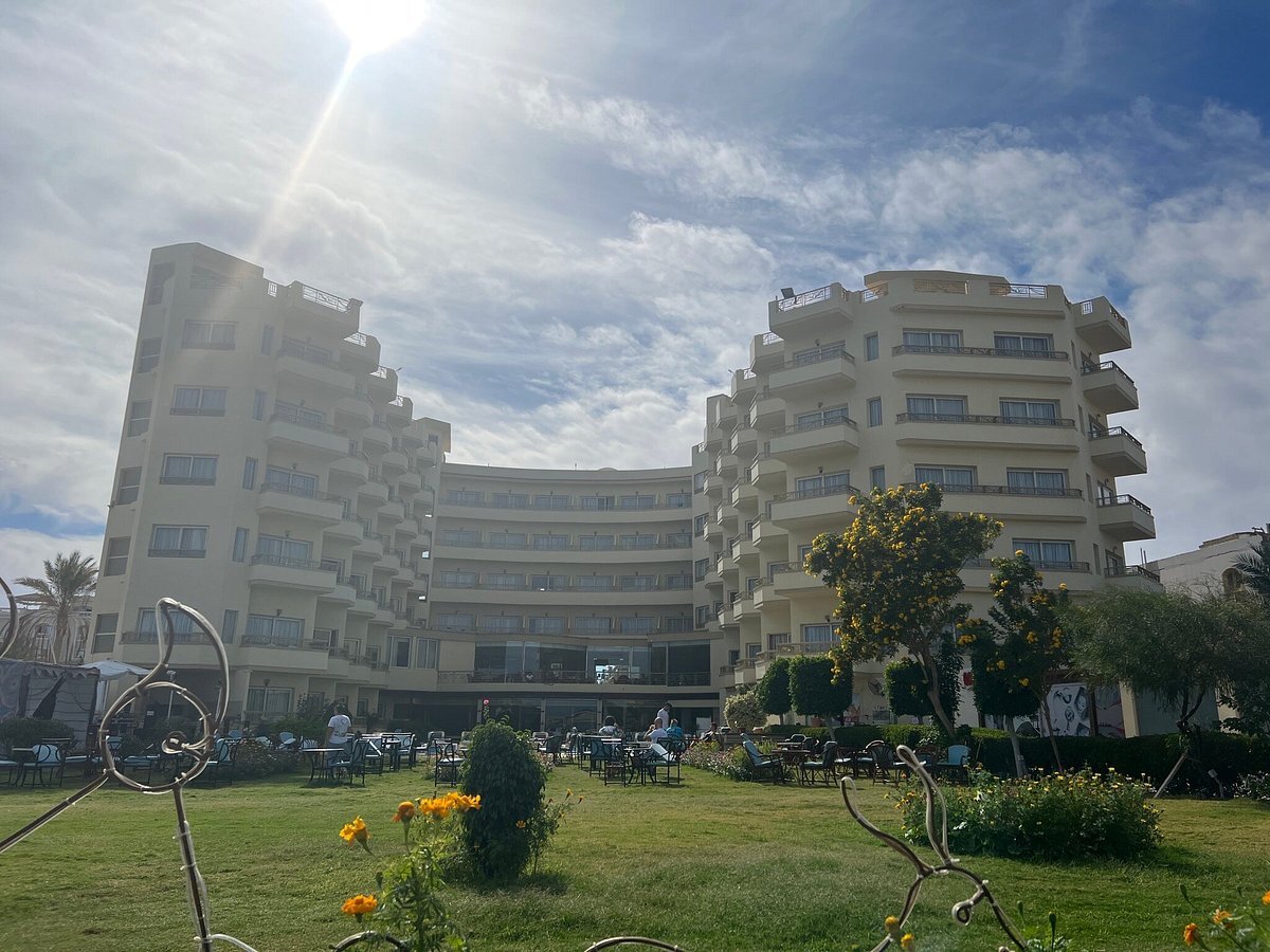 Территория отеля Magic Beach