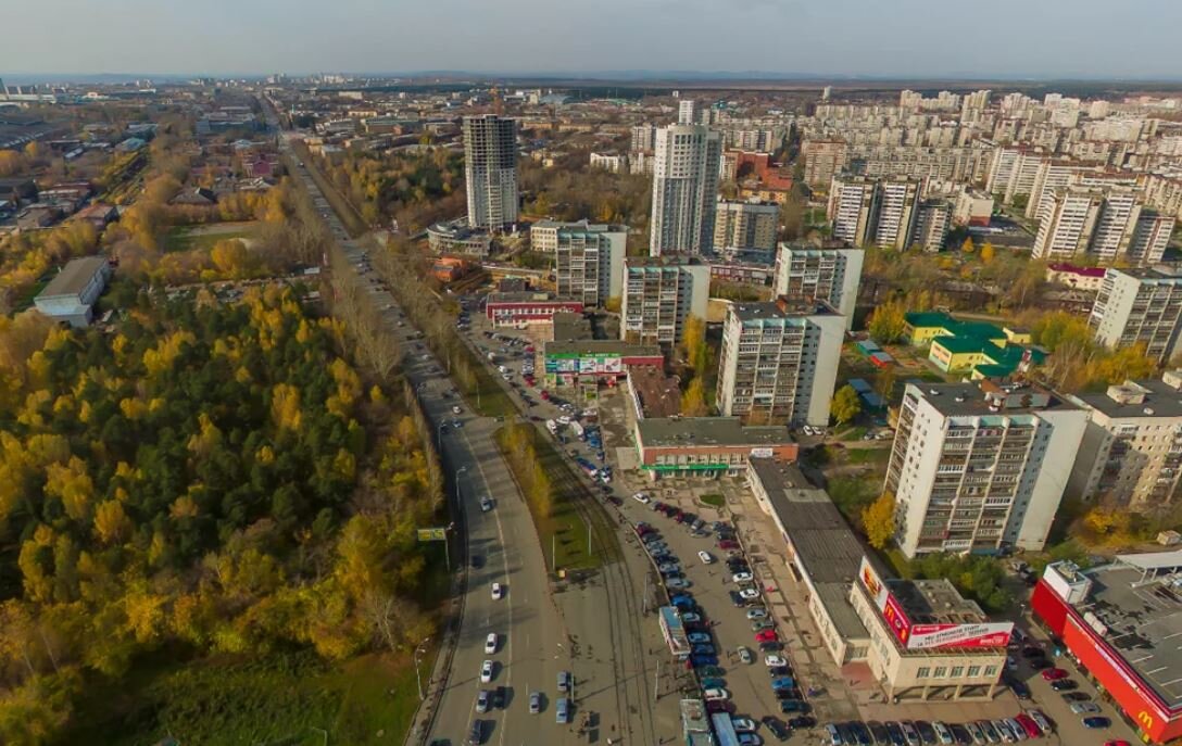 Фото екатеринбурга уралмаш. Уралмаш Екатеринбург район. Свердловск район Уралмаш. ЕКБ район Уралмаш. Микрорайон Уралмаш Екатеринбург.