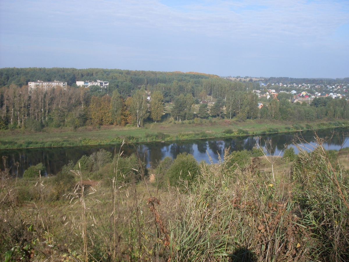 Напротив Верхнего бора