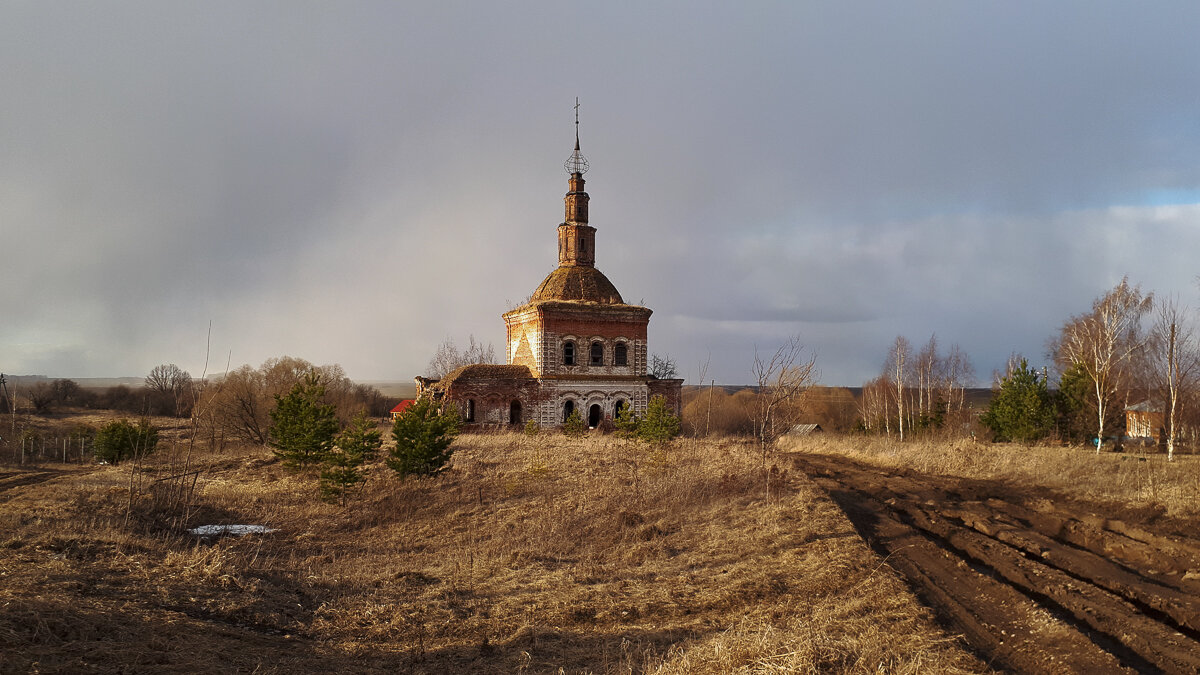 Церковь Троицы в селе Семеновское