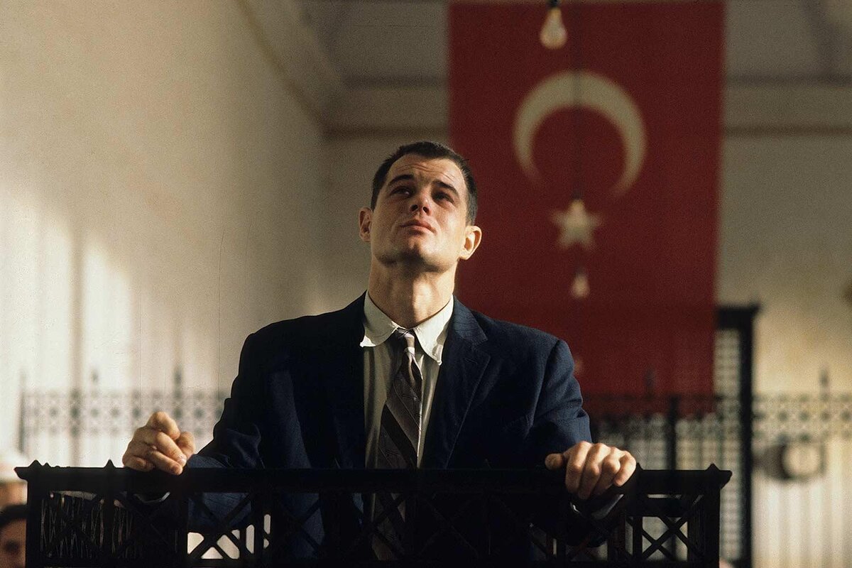 кадры из фильма, открытые источники