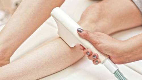 
При выборе конкретного лазера лучше всего проконсультироваться со специалистом: тот, изучив качество волосков и кожи, предложит наиболее оптимальный вариант