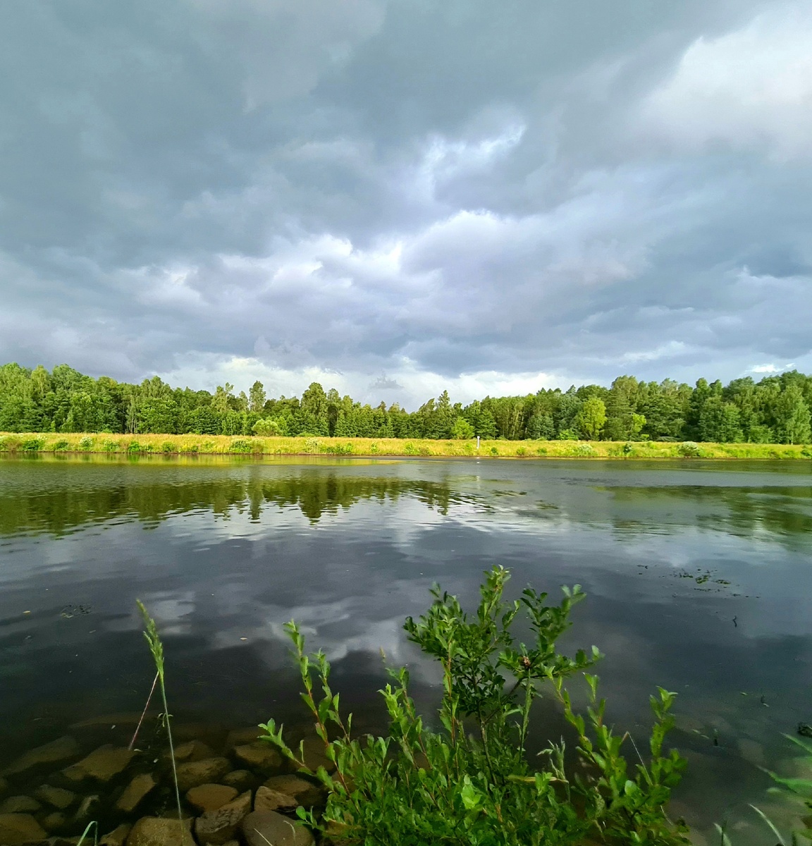 по ощущениям, над нами сгущаются тучи...