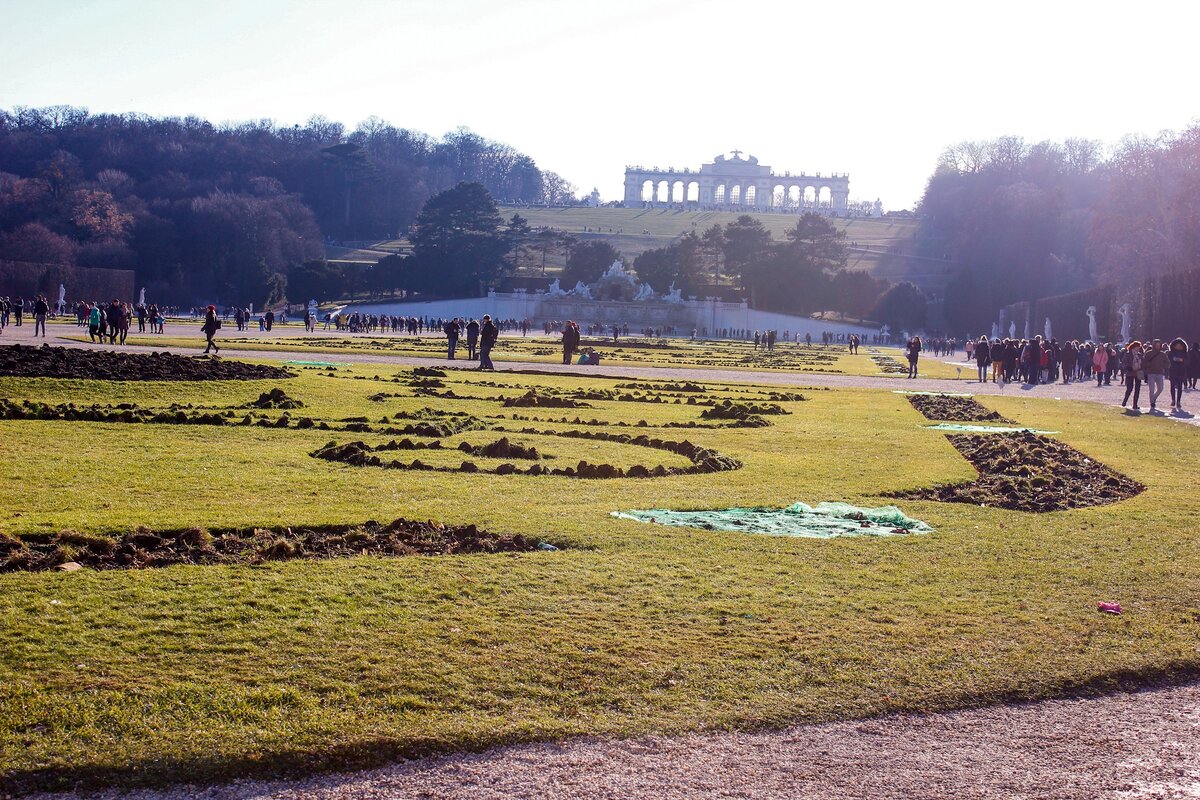 Шёнбрунн, летняя резиденция австрийских императоров династии Габсбургов