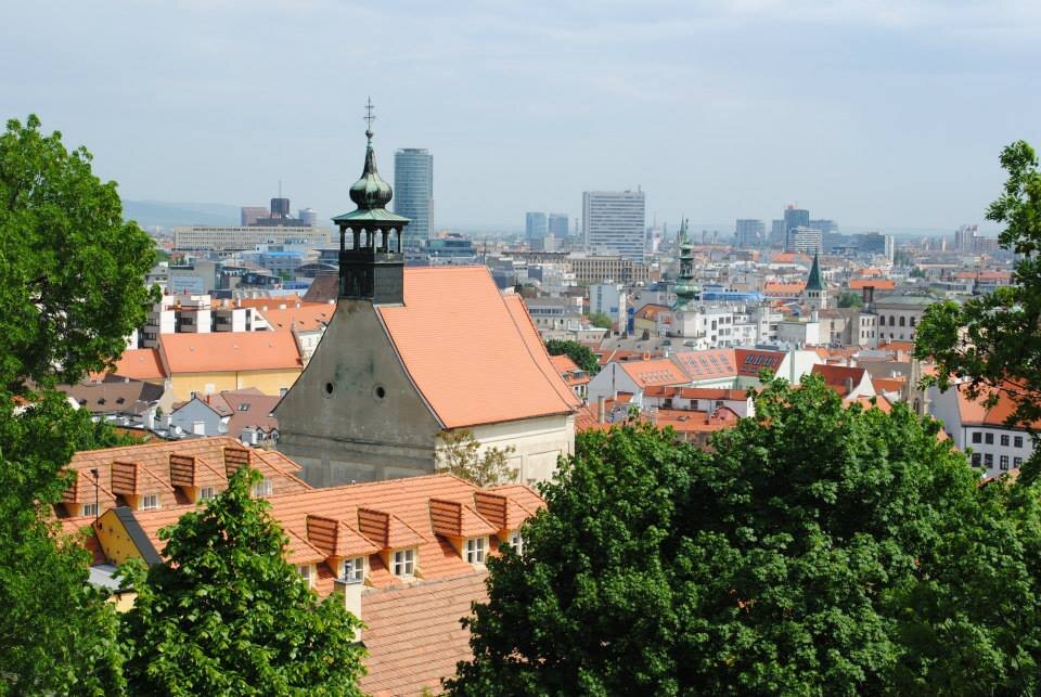 Вид на город с Братиславского града.