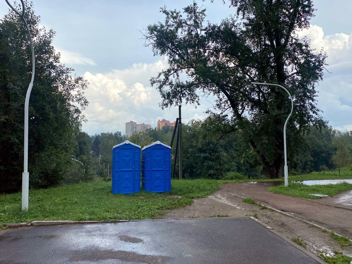 Бесплатные туалеты в Муринском парке города Мурино (не путать с Гражданкой)