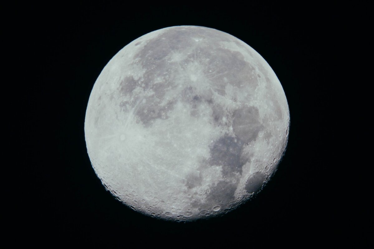 Луна новое видео. Теория mond. Пространство Луны фото.