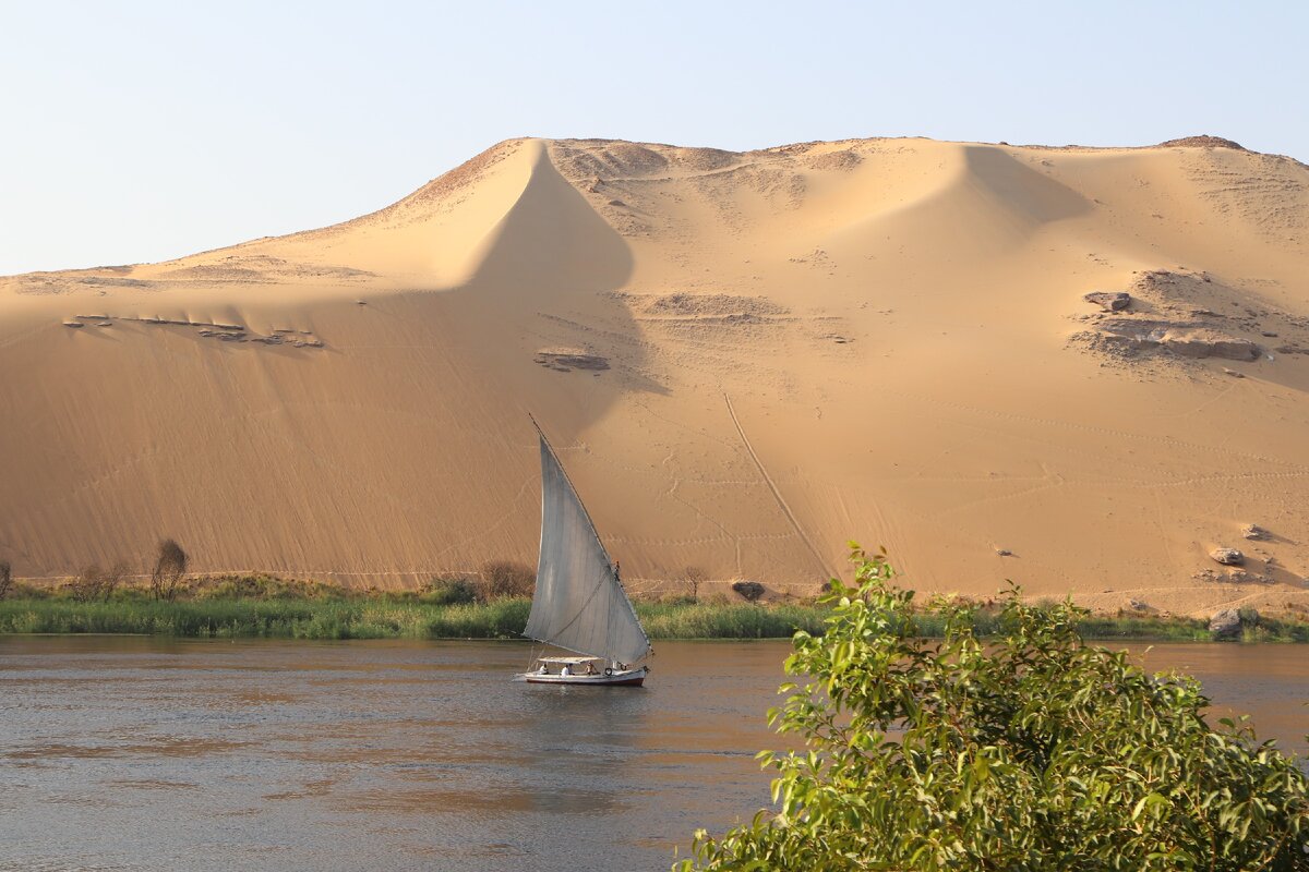 Сказочные берега запада, Асуан. Фото Ондраша Сабо
