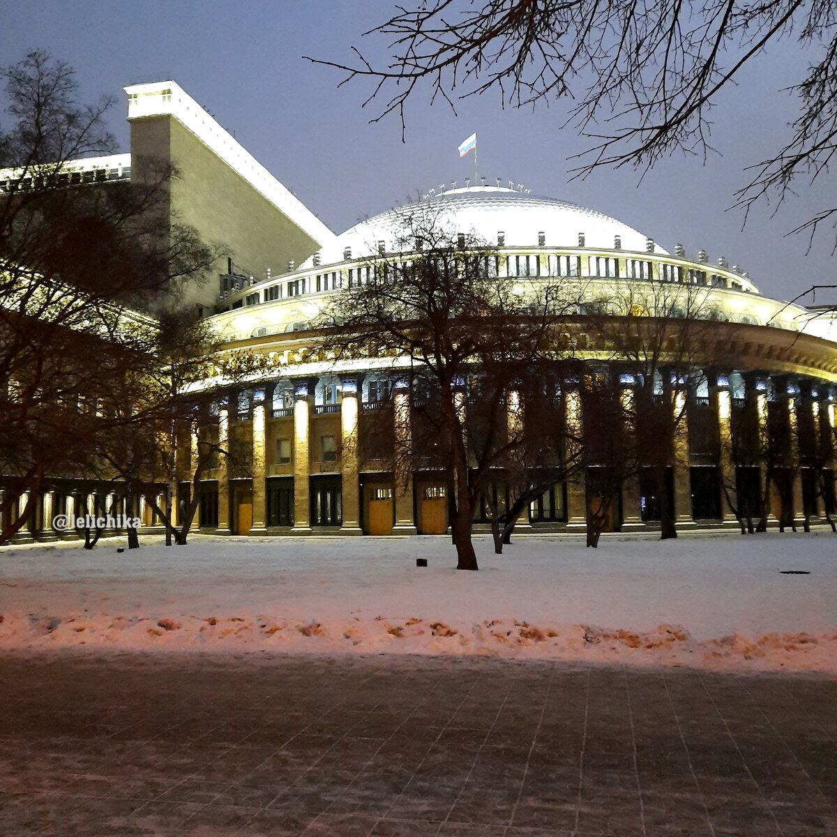 Оперный театр с крышей тоньше яичной скорлупы? | Прогулки по городу N. |  Дзен