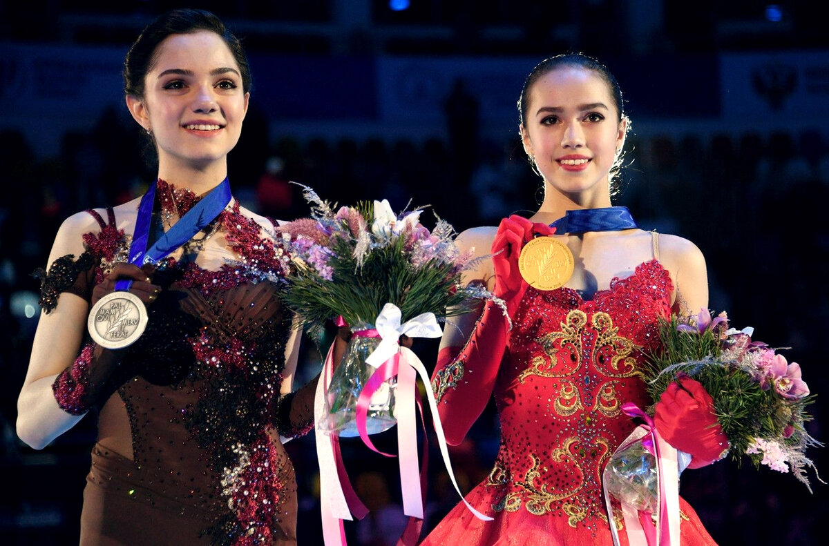 Алина Загитова и Евгения Медведева на Олимпиаде 2018