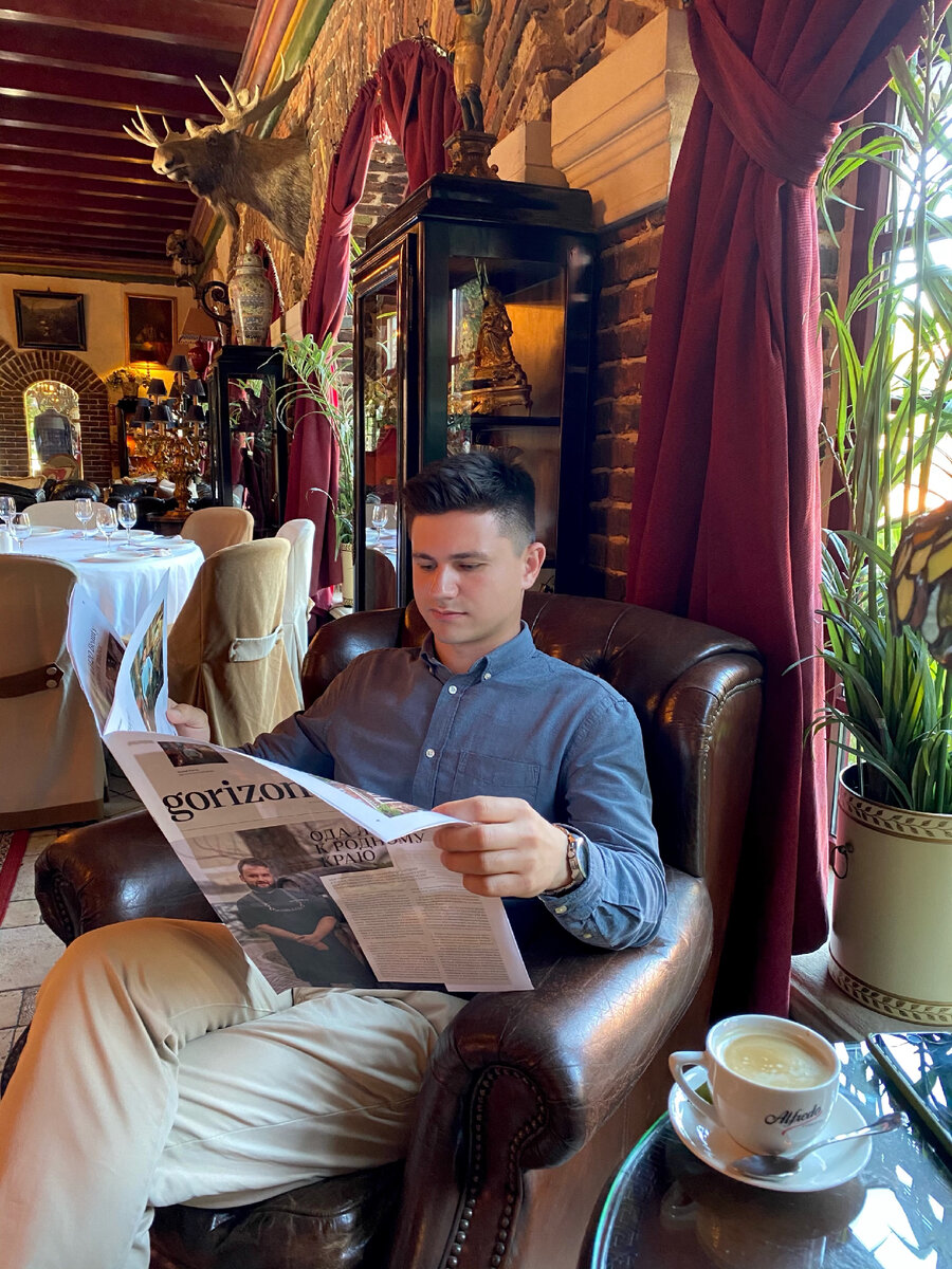 Шок! Реальное фото ночного портье в сети.