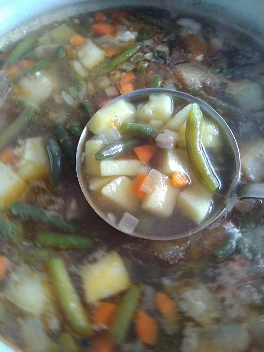 Суп для всей семьи на мясном бульоне