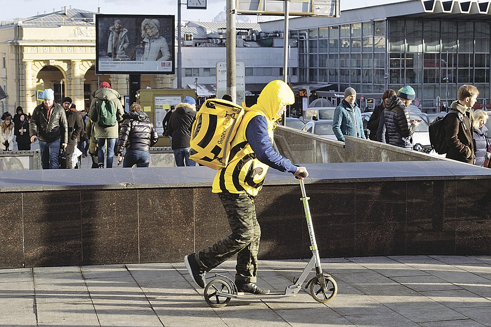 Фото с сайте sanktpeterburg.bezformata В Санкт-Петербурге требуется много курьеров