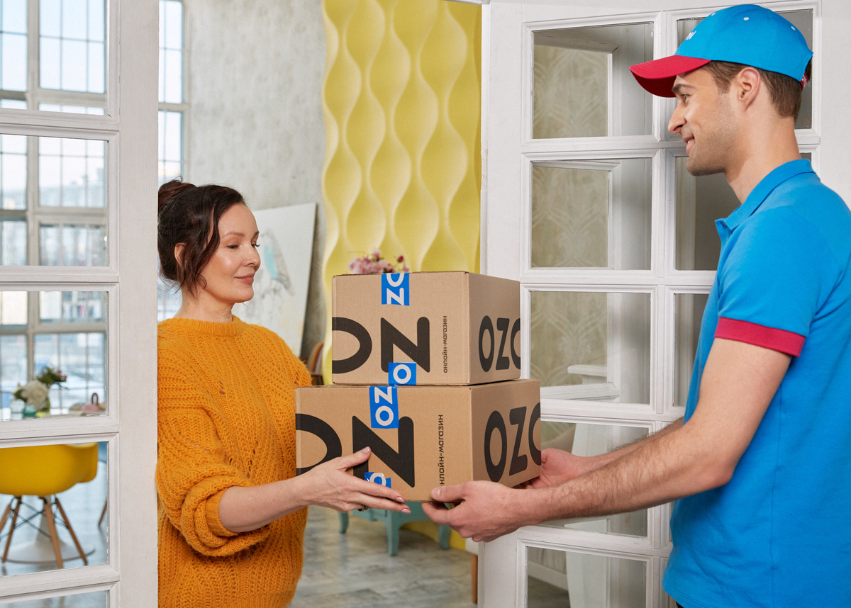 Наши курьеры сотрудничают с Ozon - ведущим лидером рынка e-com