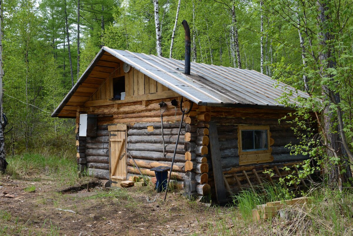 Зимовье в горах