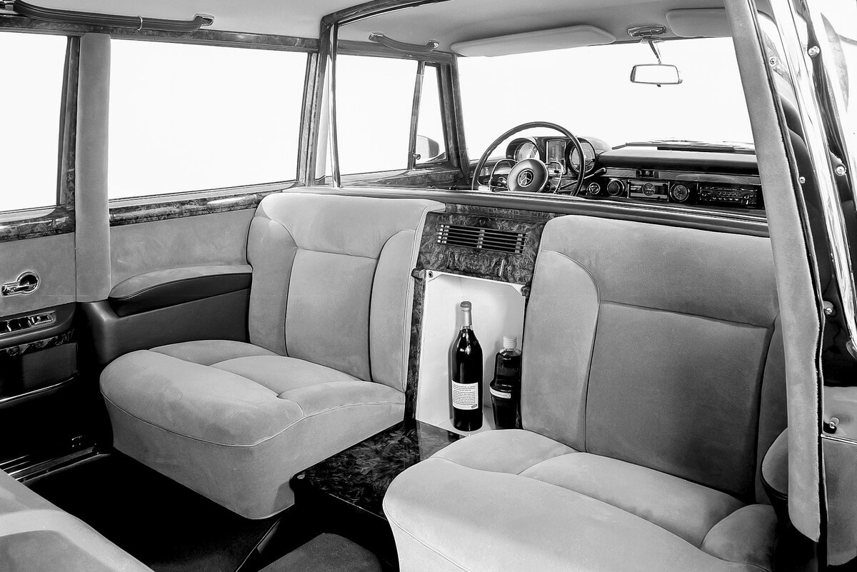 Mercedes 600 w100
