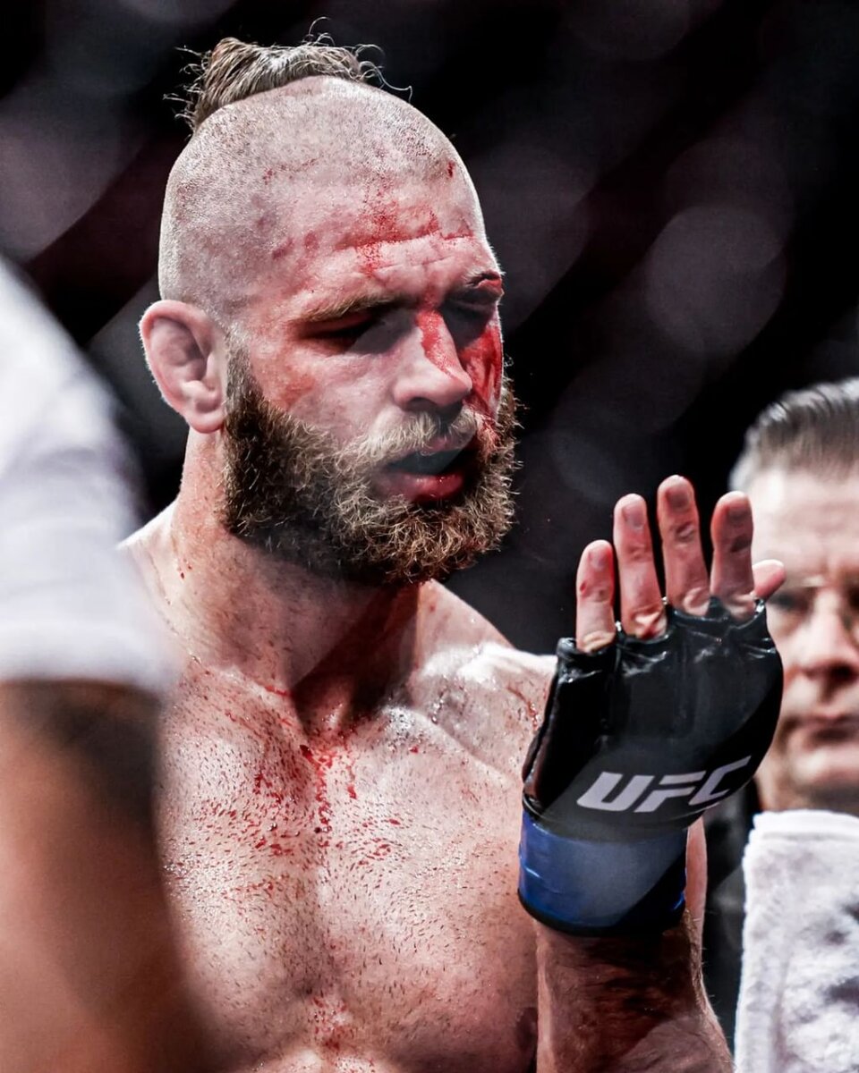 Фото взято из источника https://vk.com/ufc