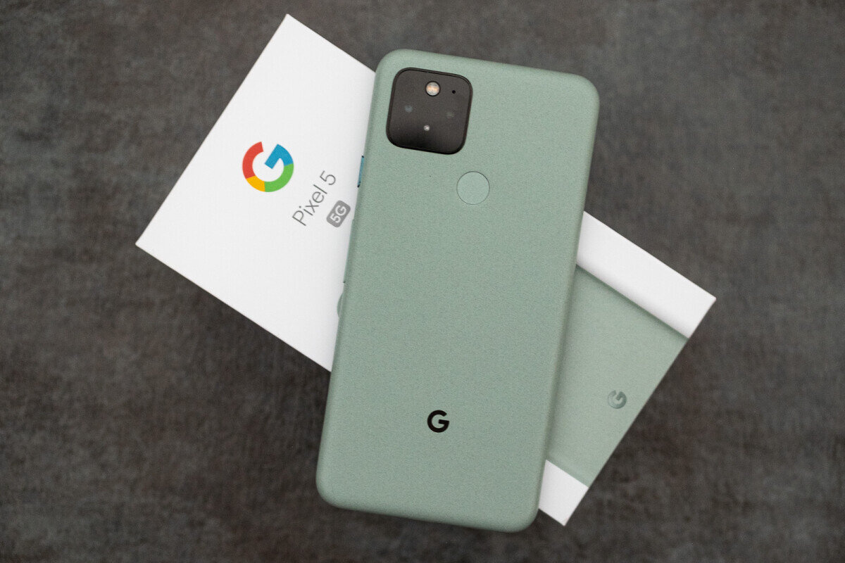 Google Pixel 5 — переработанный алюминий, биосмола и «чистый» Android |  Кнопочные телефоны Rarephones.ru | Дзен