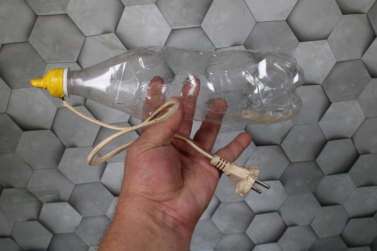 Знакомый физик подсказал, как сделать простой и мощный обогреватель из пластиковой бутылки