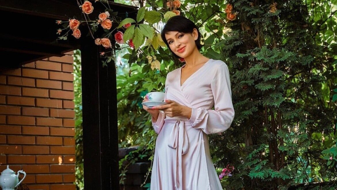     Казанский блогер Айгуль Мирзаянова прошла церемонию огня и узнала, что имеет связь с «божественным». Подробностями ритуала она поделилась в своих социальных сетях.