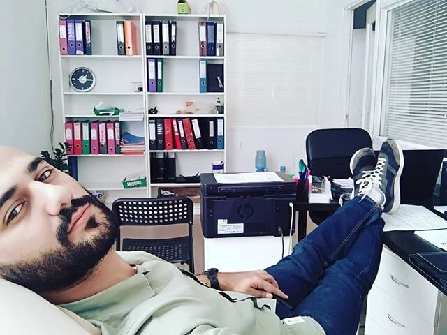 Типа нет работы. Офис. 2018 год.