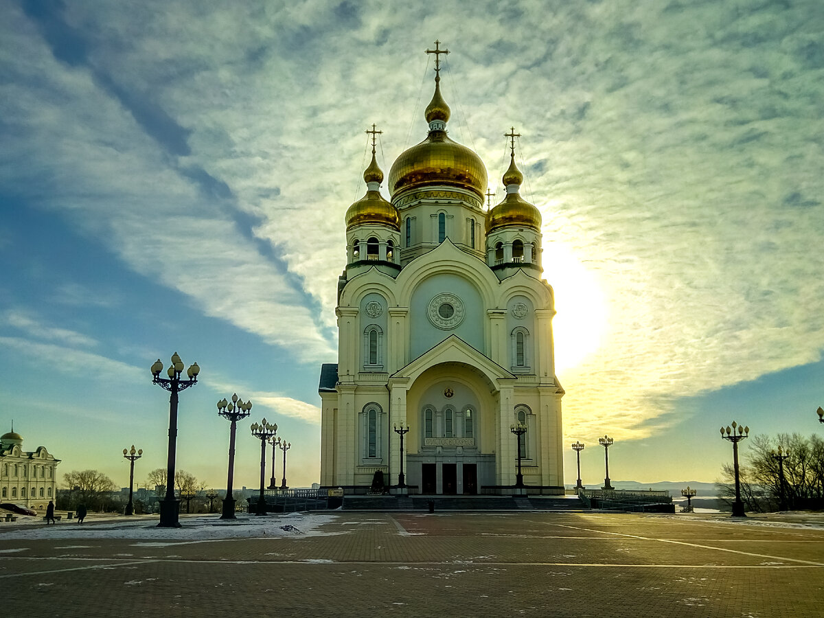 Спасо Преображенский собор в Хабаровске зимой