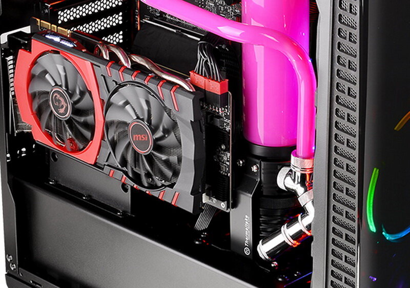 Перед установкой видеокарты. Корпус Thermaltake видеокарта вертикально. Райзер Термалтейк. Thermaltake 28. Райзер Thermaltake 20см.
