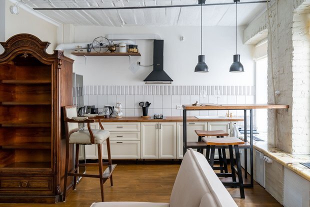 Бюджетная кухня со стильным фартуком за 4 тыс. руб. и зеркальным ...