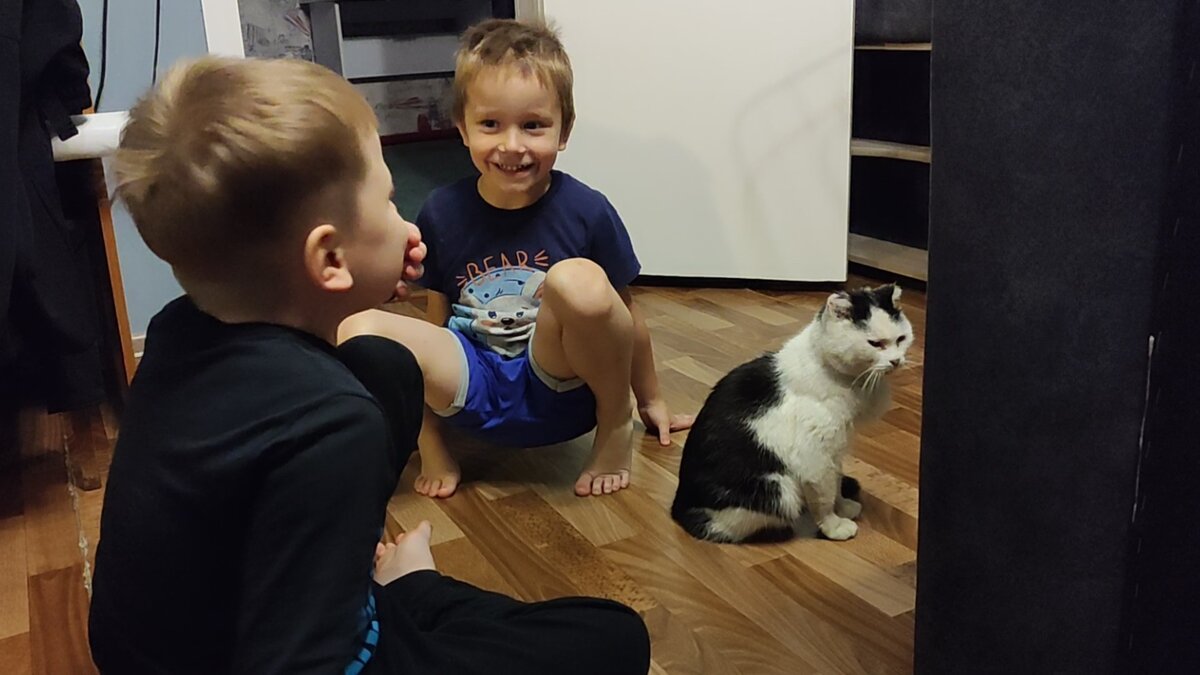 Это не фото, это кадры из видео