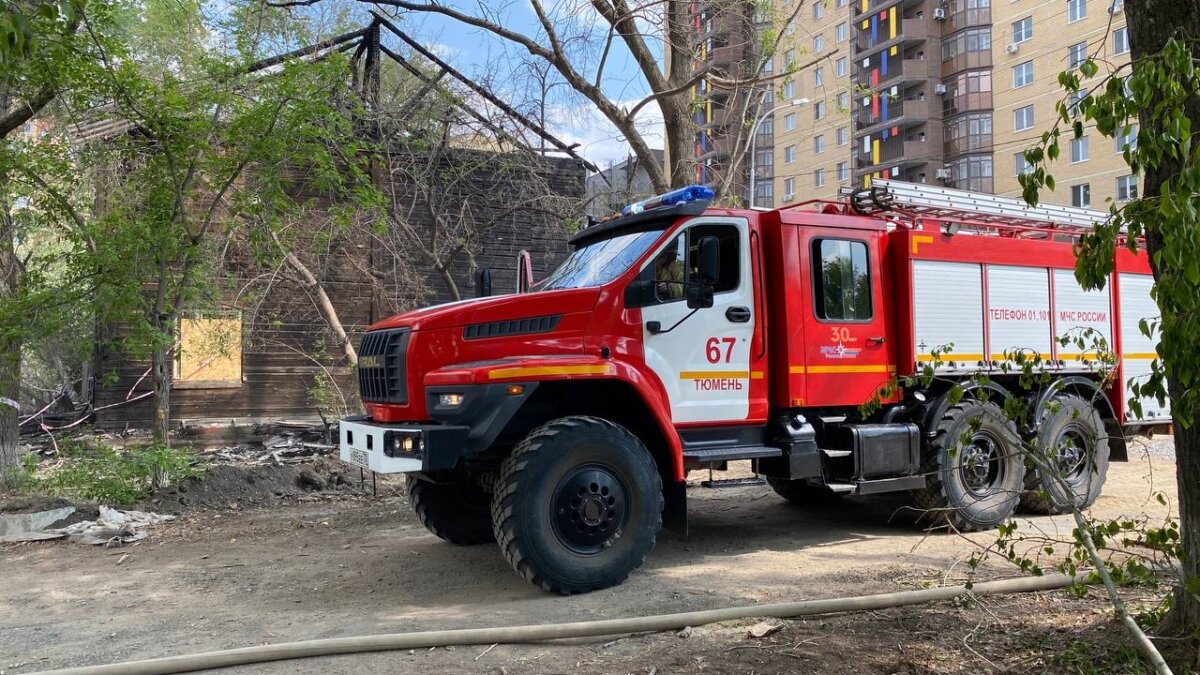 В Ноябрьске ночью в пожаре погибли двое детей | TMN.SM.NEWS | Дзен