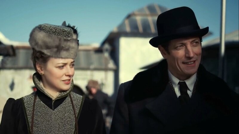 Дух живой Элис является Анне, потому что разум ее спит. Печальная история.