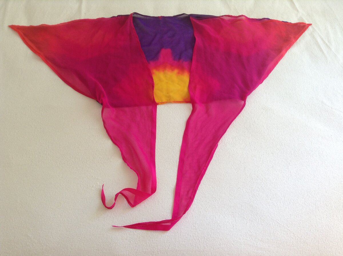 Шёлковый блузон из геометрических фигур