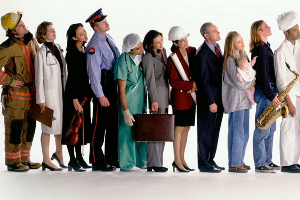 Люди среднего класса. Роль различных профессий. Разные профессии картинки. Разные профессии. Люди разных профессий.