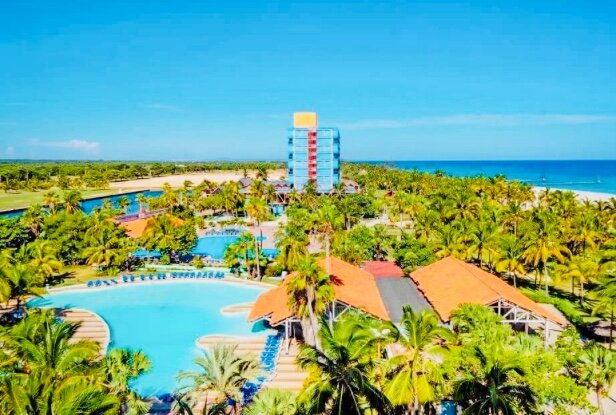 Отель Gran Caribe Puntarena and Playa Caleta Complex 4*