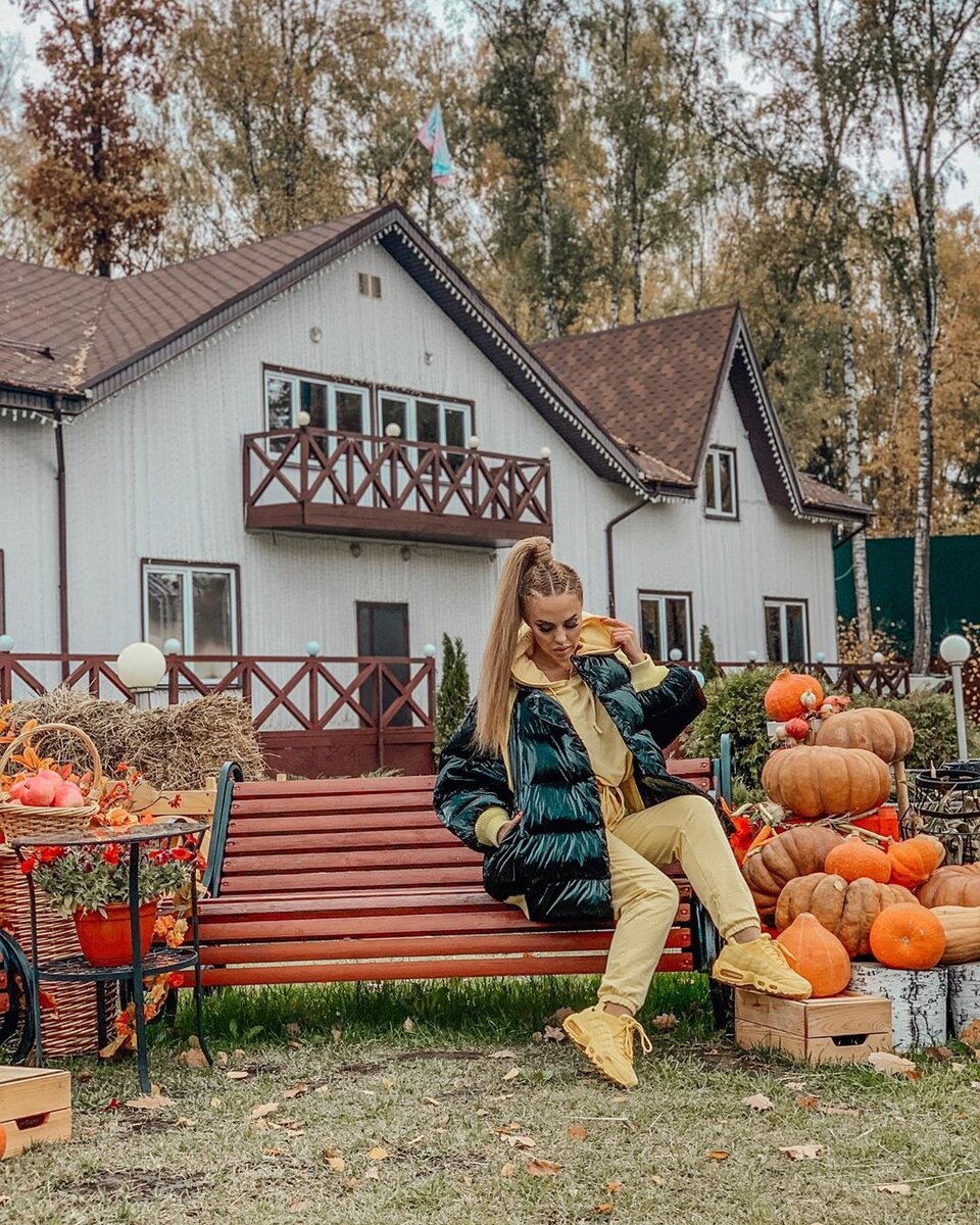 Юля на Поляне