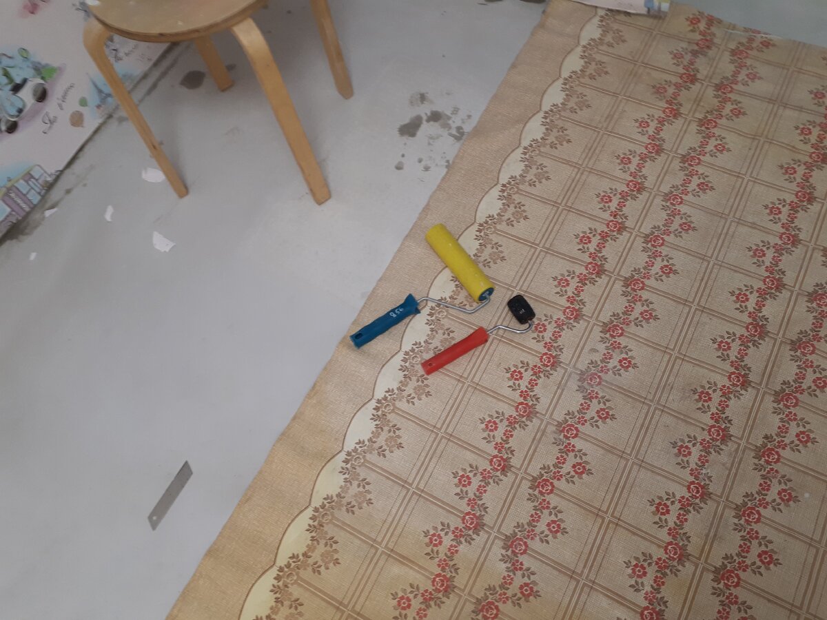 Слева прокаточный