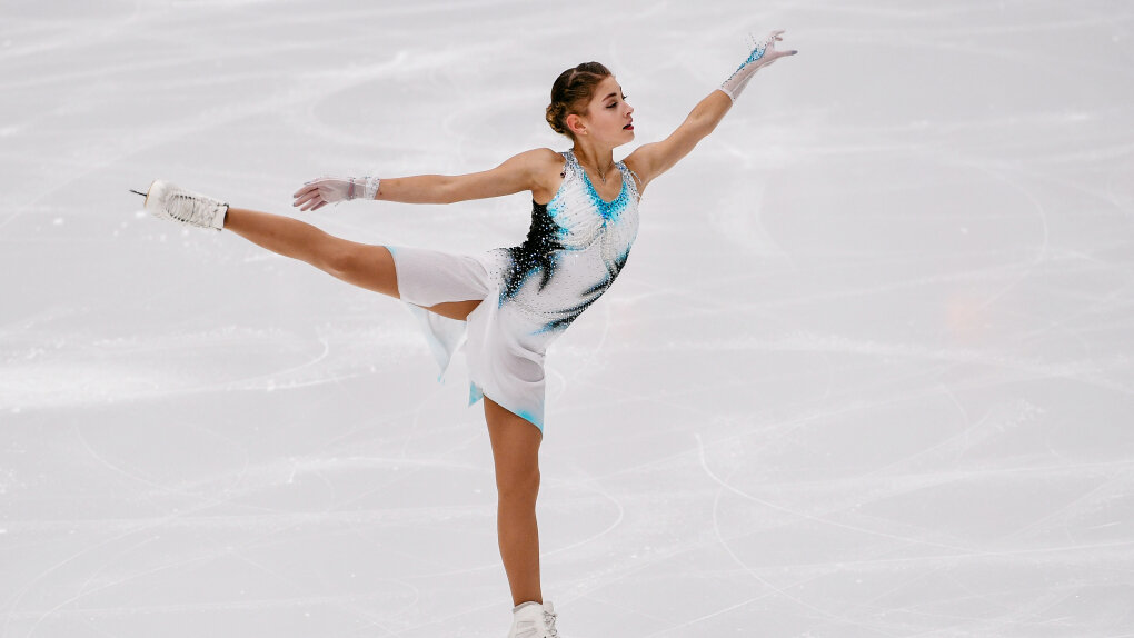 Алена Косторная-Ангел-Снегурочка. Короткая программа на NHK-Trophy в Японии, Саппоро. Фото из открытого источника.