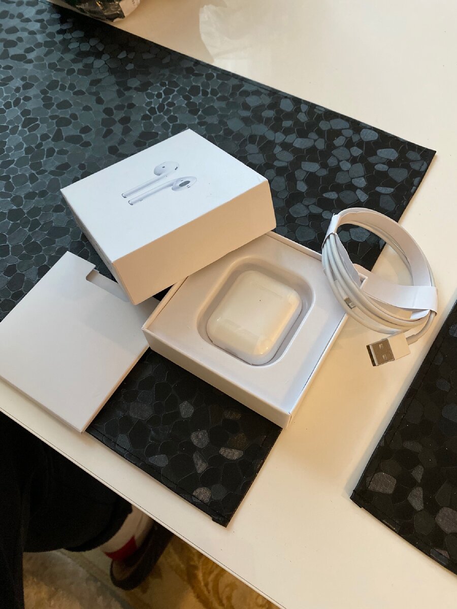 Реплика AirPods