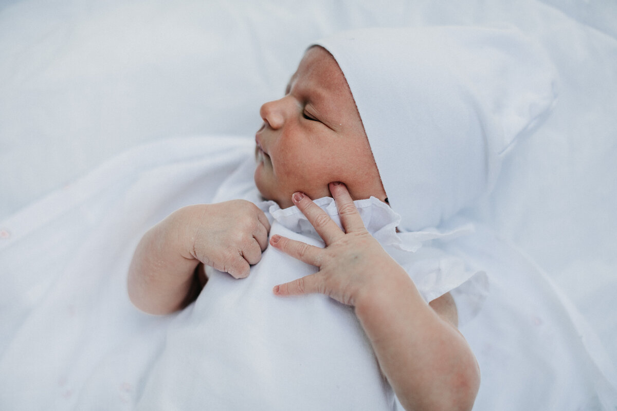 Недостаточность и дефицит витамина D женщины во время беременности повышает риск недостаточности витамина D и рахита у ее ребенка на первом году жизни.