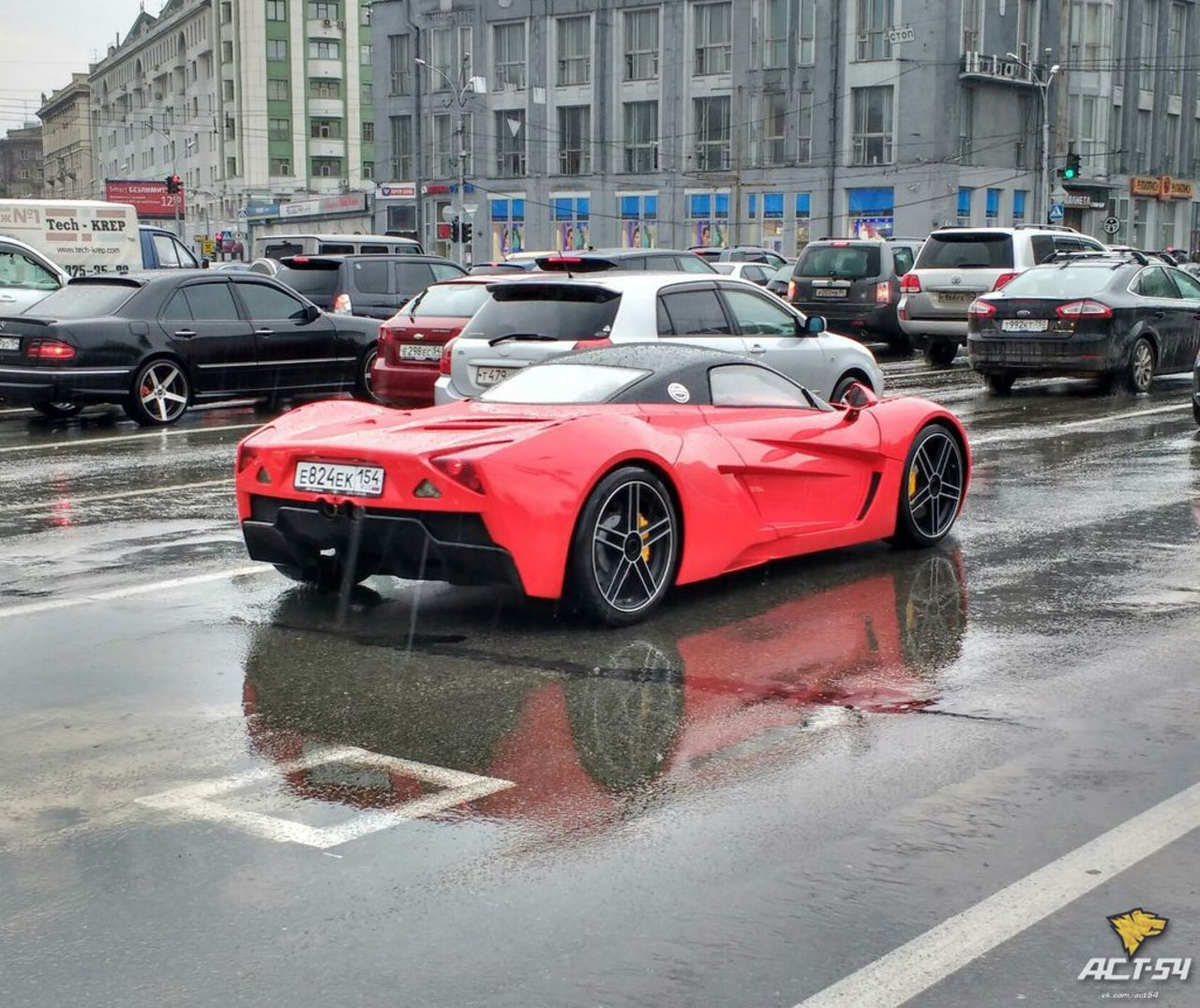 Тачки новосибирск. Marussia b1. Суперкары в России. Крутые Тачки в Москве. Суперкары в Москве.