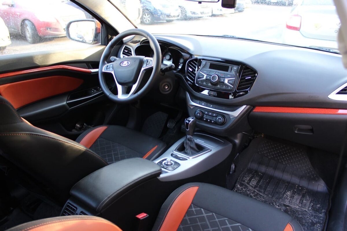 Консоль от Лагуны 3 в Весте.