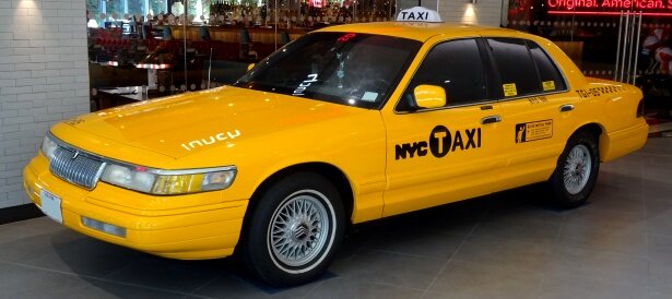 https://www.publicdomainpictures.net/pictures/270000/nahled/new-york-city-yellow-taxi.jpg