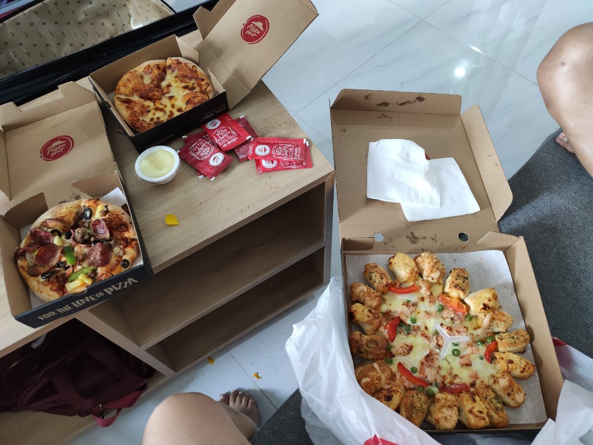 Мясная, сырная и с лососем