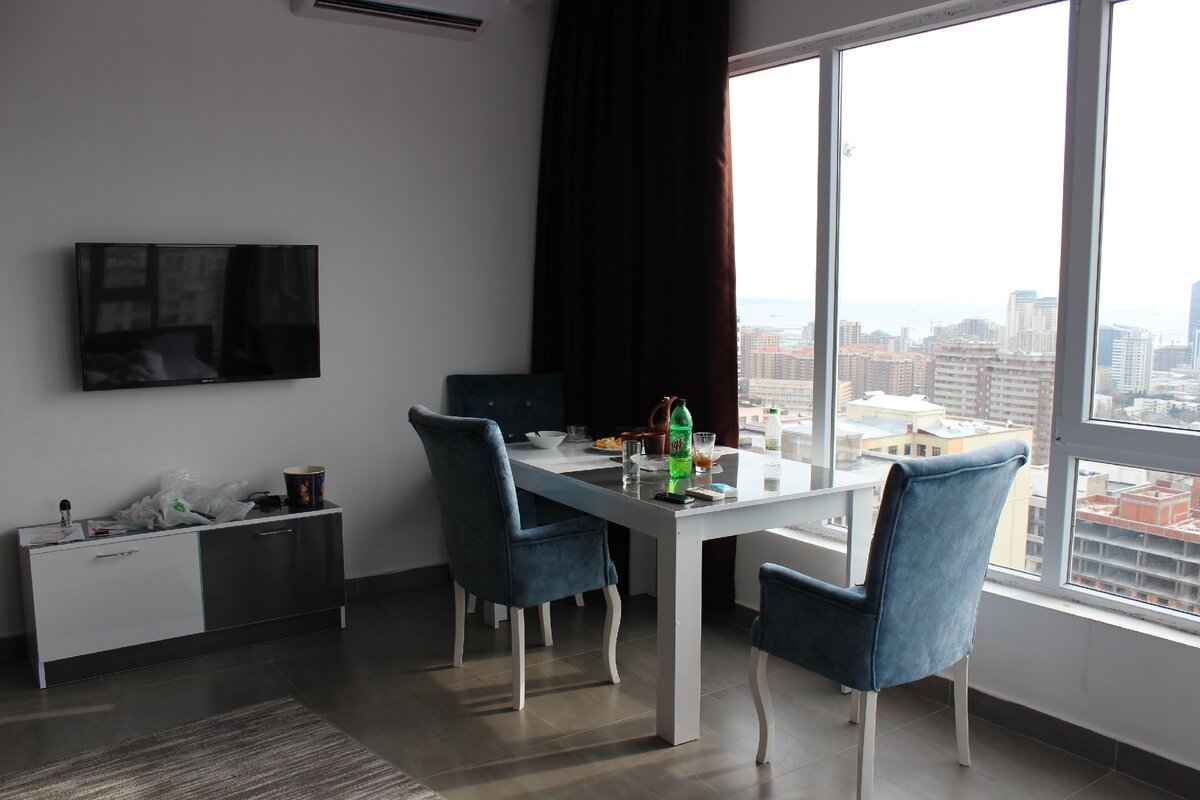 Завтрак с таким видом из окна - залог хорошего дня