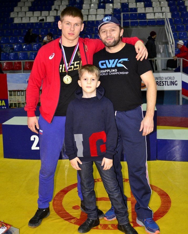 Никита Горбунов. Фото после награждения