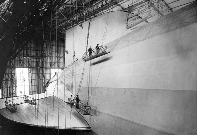 Строительство дирижабля LZ 129. Германия, 1935 годSan Diego Air & Space Museum