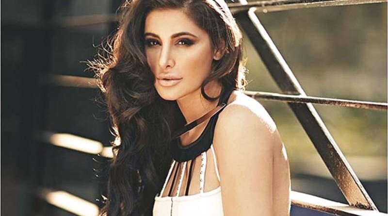 Наргис Факхри - https://clck.ru/UWvZo